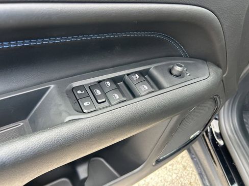 New 2025 Jeep Compass Latitude w/ Sun & Sound Group image 35