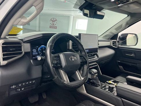 Used 2024 Toyota Tundra Limited AWD/4WD image 12