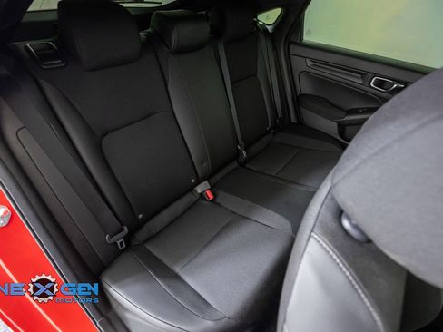 Used 2025 Honda Civic Sport image 37