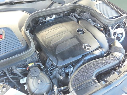 Used 2022 Mercedes-Benz GLC 300 4MATIC image 18