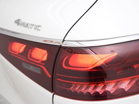 New 2025 Mercedes-Benz GLS 580 4MATIC image 13