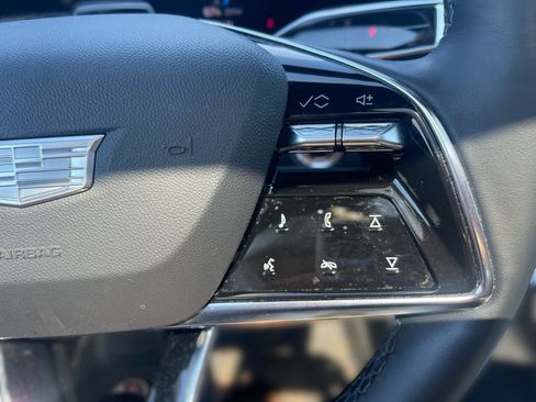 Certified 2025 Cadillac Lyriq Luxury w/ LPO, Floor Liner Package AWD/4WD image 12
