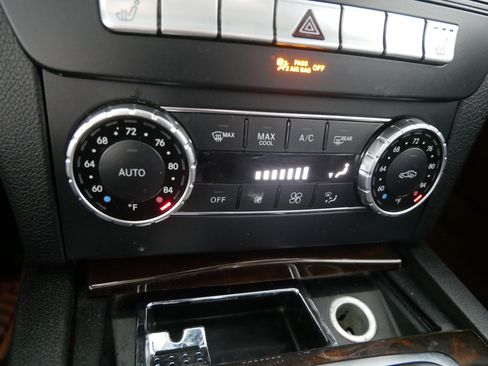 Used 2014 Mercedes-Benz C 250 Coupe image 23