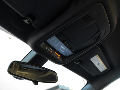 Used 2019 Chevrolet Cruze LT w/ Convenience Package image 32