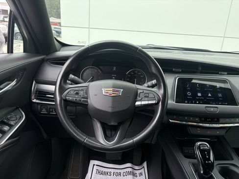Certified 2023 Cadillac XT4 Premium Luxury image 27