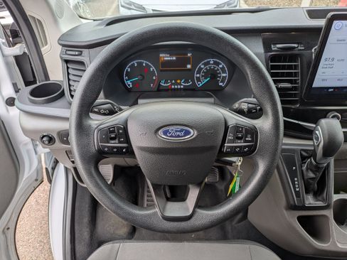 Used 2023 Ford Transit 350 XLT image 27
