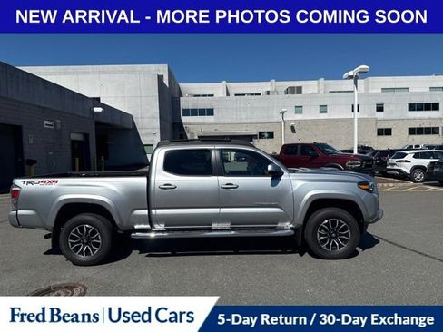 Used 2023 Toyota Tacoma TRD Sport AWD/4WD image 2