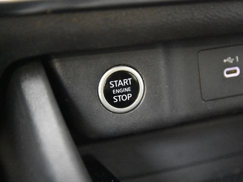 Used 2023 Nissan Rogue S FWD image 31