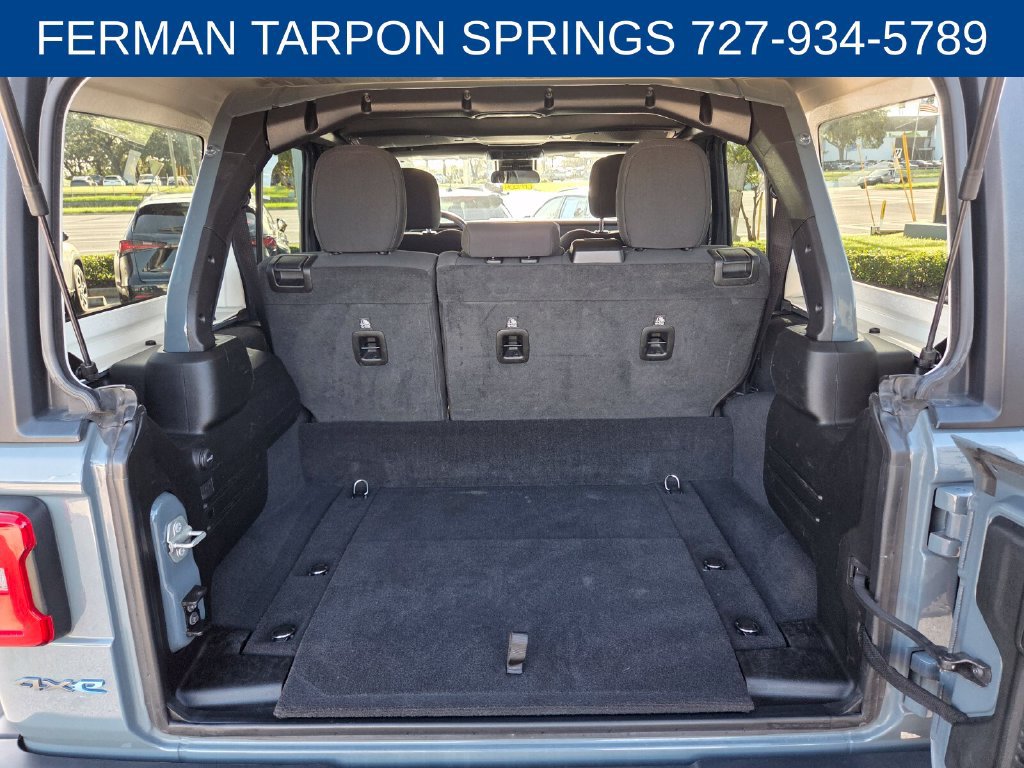 Used 2024 Jeep Wrangler Unlimited Rubicon 4xe AWD/4WD image 17