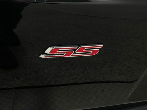Used 2017 Chevrolet Camaro SS RWD image 39