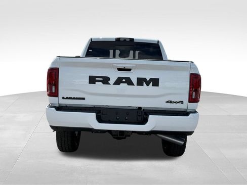 New 2026 RAM 2500 Laramie AWD/4WD image 28