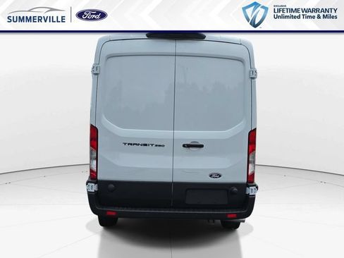 New 2026 Ford Transit 250 148 Medium Roof RWD image 5