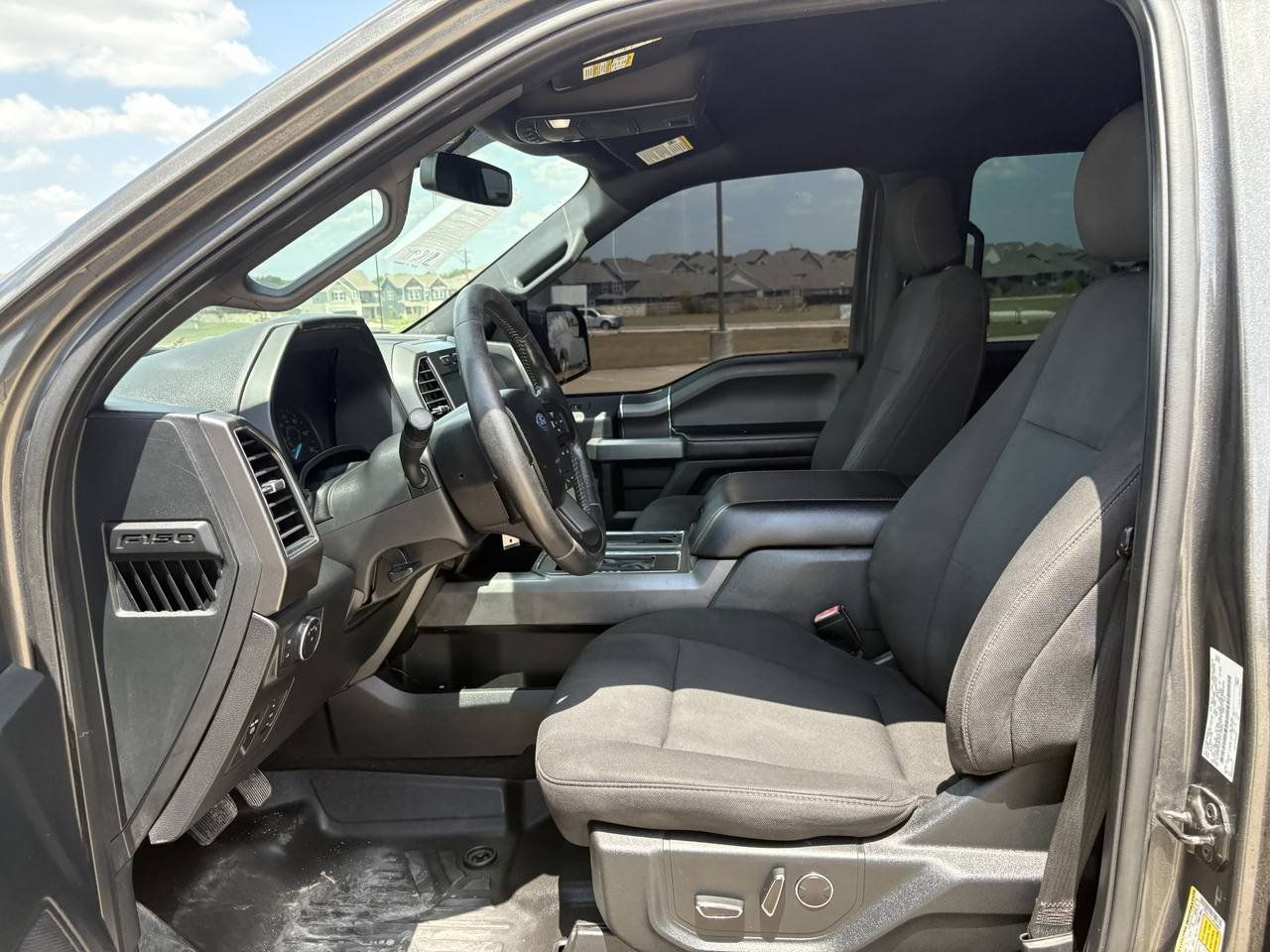 Used 2018 Ford F150 XLT w/ Equipment Group 302A Luxury RWD image 9