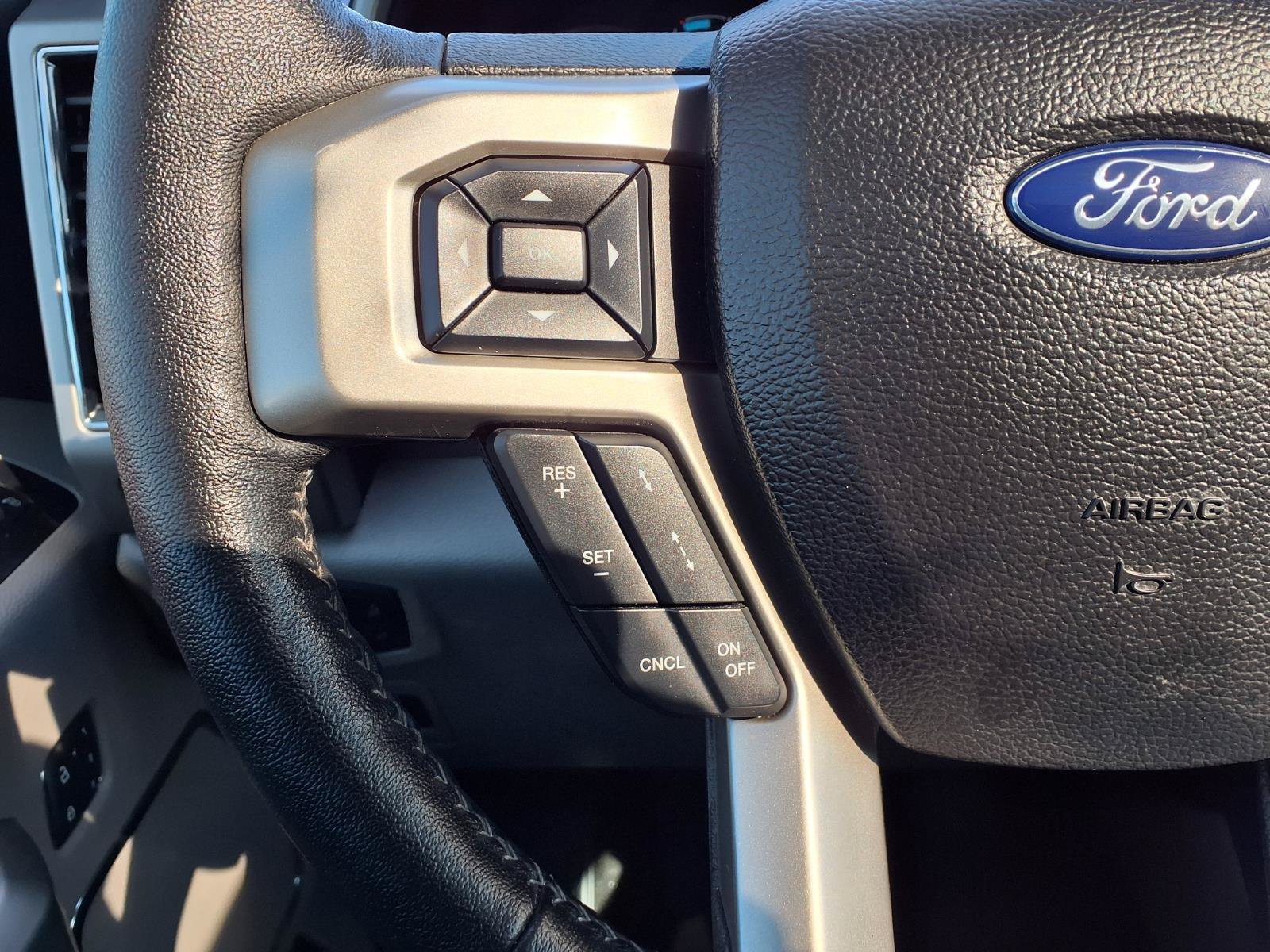 Used 2020 Ford F150 Lariat w/ Equipment Group 502A Luxury AWD/4WD image 15
