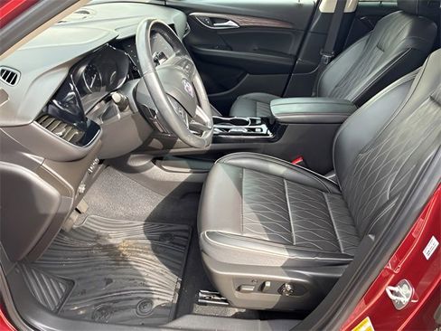 Used 2022 Buick Envision Avenir w/ Technology Package II image 18