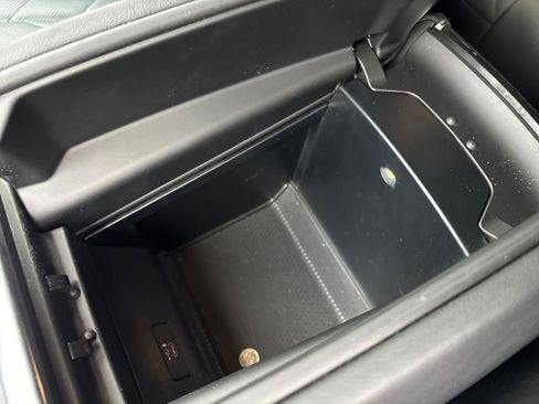 Used 2023 BMW X5 xDrive40i w/ Premium Package image 32