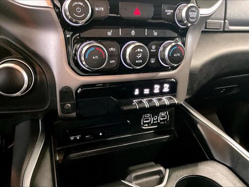 Used 2019 RAM 1500 Big Horn image 25