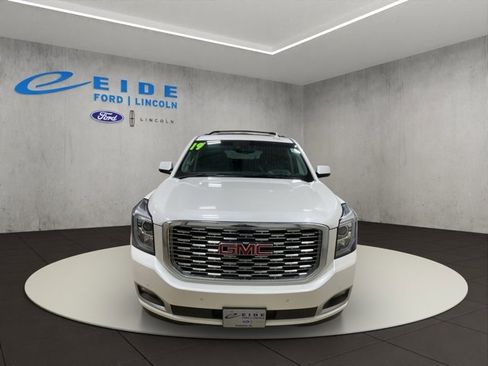 Used 2019 GMC Yukon XL Denali w/ Denali Ultimate Package image 4