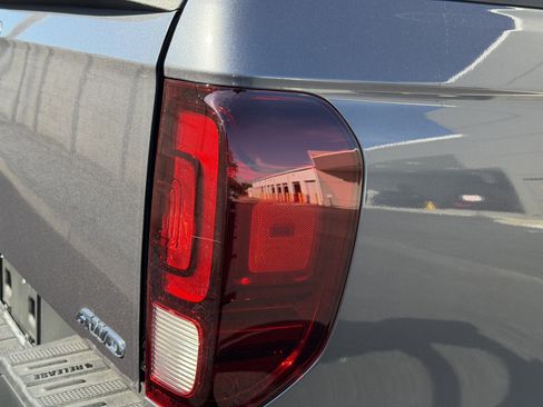 Used 2023 Honda Ridgeline RTL-E image 13