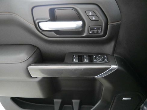 Used 2021 GMC Sierra 1500 AT4 w/ AT4 Premium Package AWD/4WD image 19