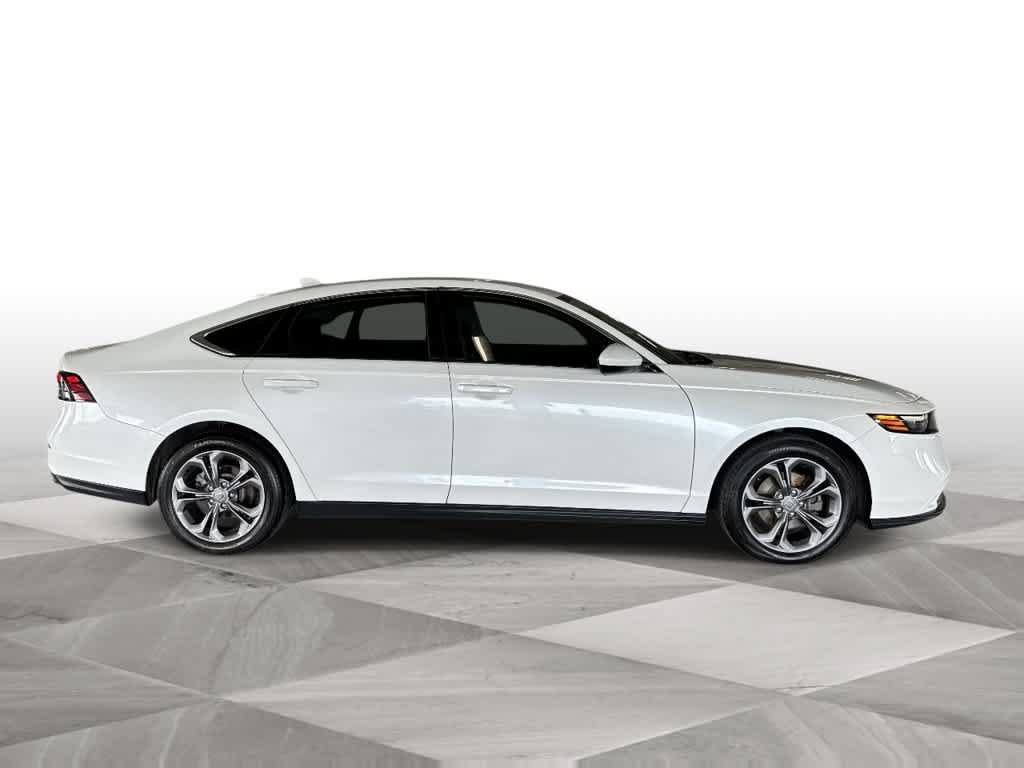 Used 2024 Honda Accord EX image 9