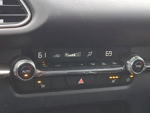 Certified 2025 MAZDA CX-30 AWD 2.5 S w/ Premium Package image 17