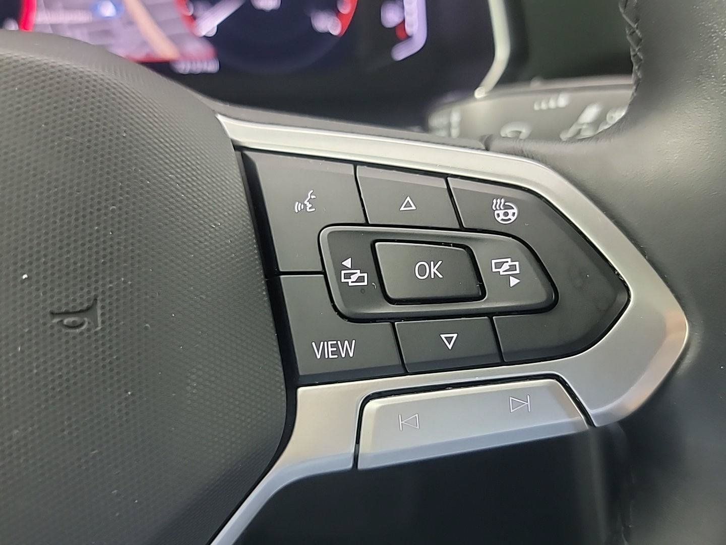 Used 2022 Volkswagen Jetta SEL FWD image 25