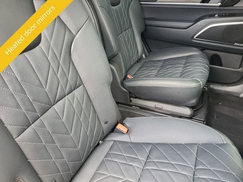 Certified 2025 Kia Telluride SX Prestige X-Line AWD/4WD image 19