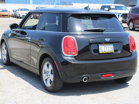 Used 2020 MINI Cooper 2-Door Hardtop FWD image 3