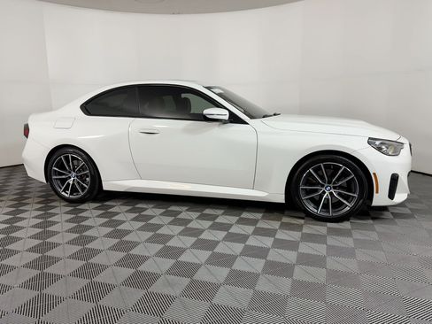 Used 2024 BMW 230i Coupe w/ Premium Package image 7