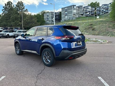 Used 2021 Nissan Rogue S AWD/4WD image 3