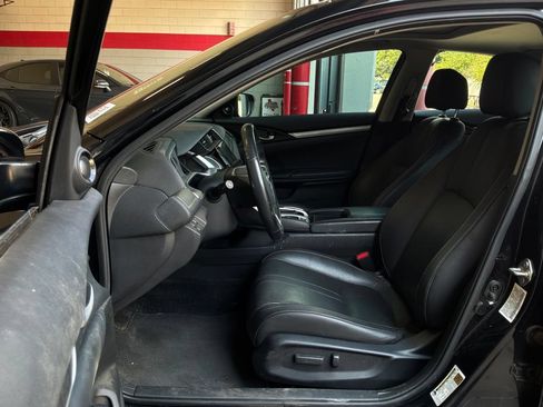 Used 2017 Honda Civic Touring image 11