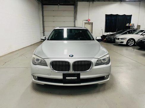 Used 2010 BMW 750i xDrive AWD/4WD image 3