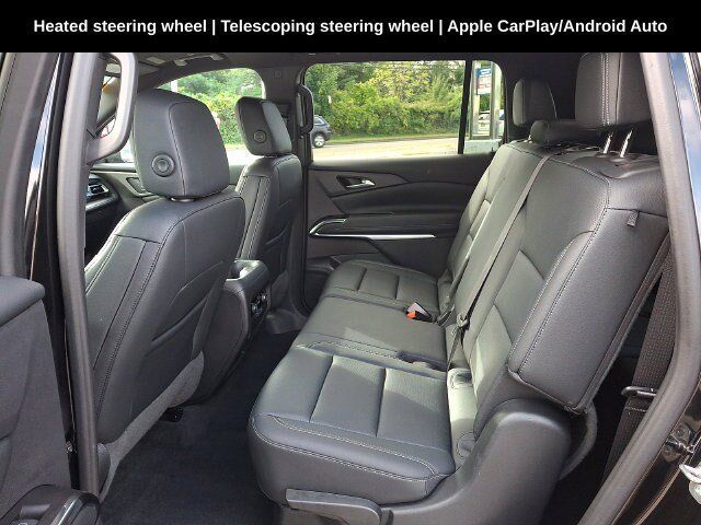 Used 2024 Chevrolet Traverse LT AWD/4WD image 19