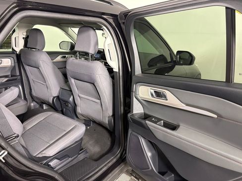 Certified 2025 Ford Explorer Active AWD/4WD image 35