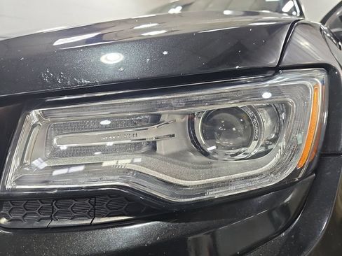 Used 2014 Jeep Grand Cherokee Summit AWD/4WD image 35