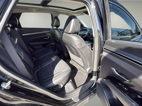 Used 2024 Hyundai Tucson Limited AWD/4WD image 14