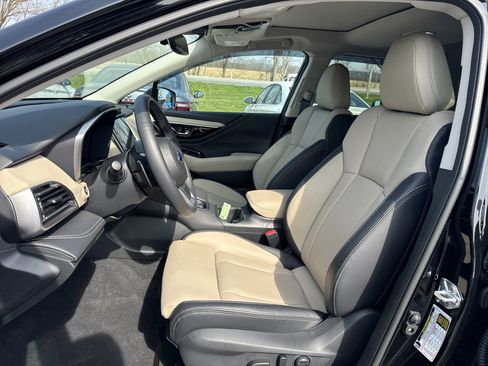Used 2025 Subaru Outback Limited image 16