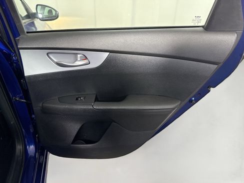 Used 2023 Kia Forte LXS image 27