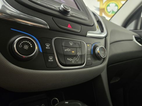 Used 2020 Chevrolet Equinox LS w/ LS Convenience Package FWD image 25