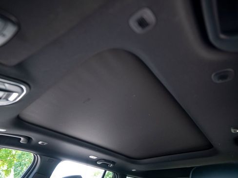Used 2024 Jeep Grand Cherokee Limited AWD/4WD image 30