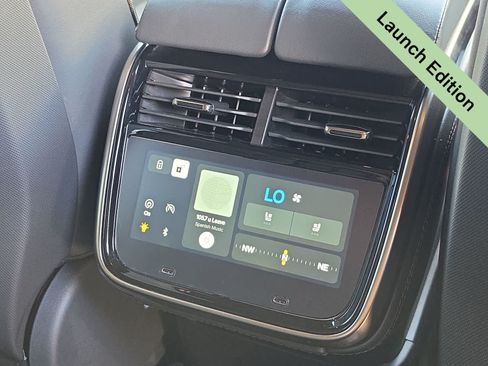Used 2022 Rivian R1S Launch Edition AWD/4WD image 31
