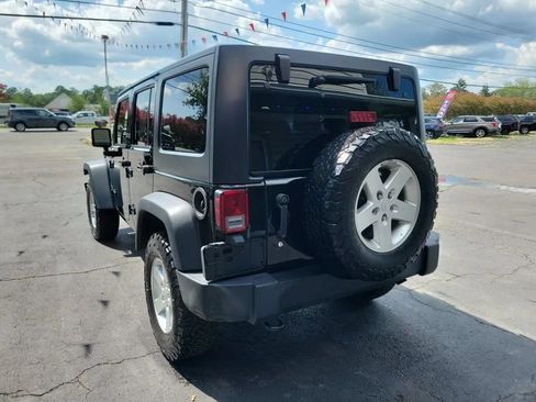 Used 2018 Jeep Wrangler Unlimited Sport S AWD/4WD image 7