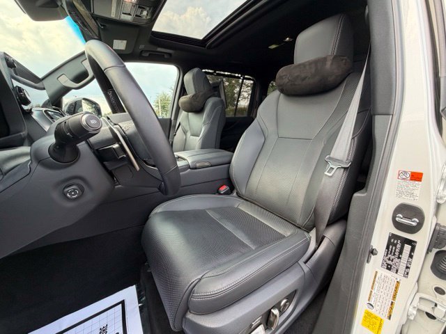 Used 2025 Lexus LX 600 4WD w/ Appearance Package image 22