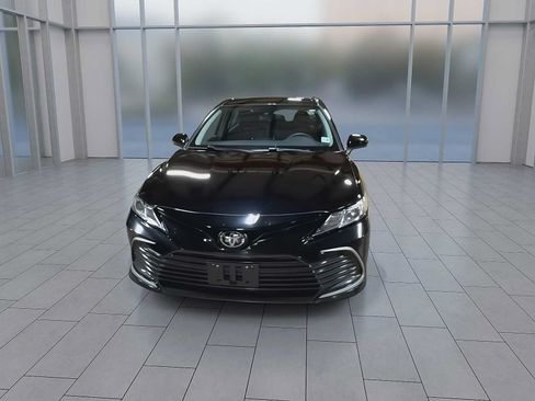 Used 2023 Toyota Camry LE FWD image 3