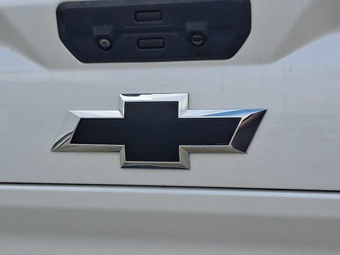 Used 2022 Chevrolet Silverado 3500 High Country w/ Technology Package image 37