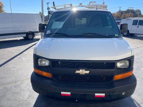 Used 2015 Chevrolet Express 2500 Work Van image 2