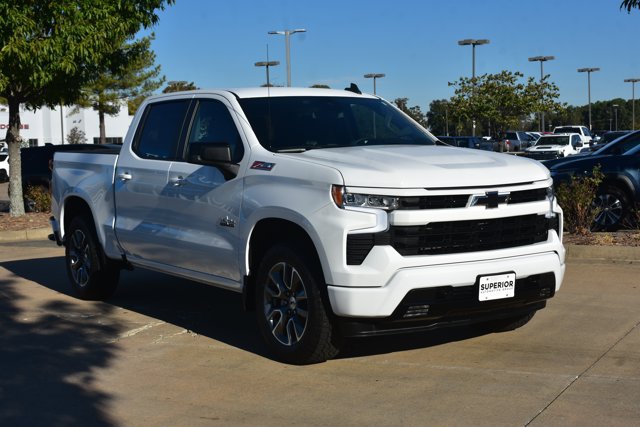 Used 2025 Chevrolet Silverado 1500 RST AWD/4WD image 3