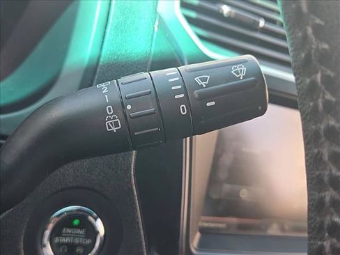 Used 2016 Ford Explorer XLT w/ Equipment Group 202A AWD/4WD image 16