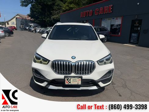 Used 2020 BMW X1 xDrive28i w/ Premium Package AWD/4WD image 2